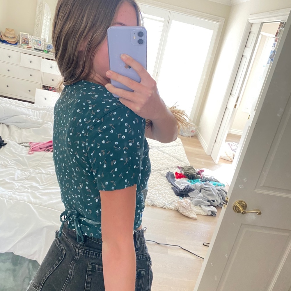 Brandy Green Rae top - Picture 4 of 6